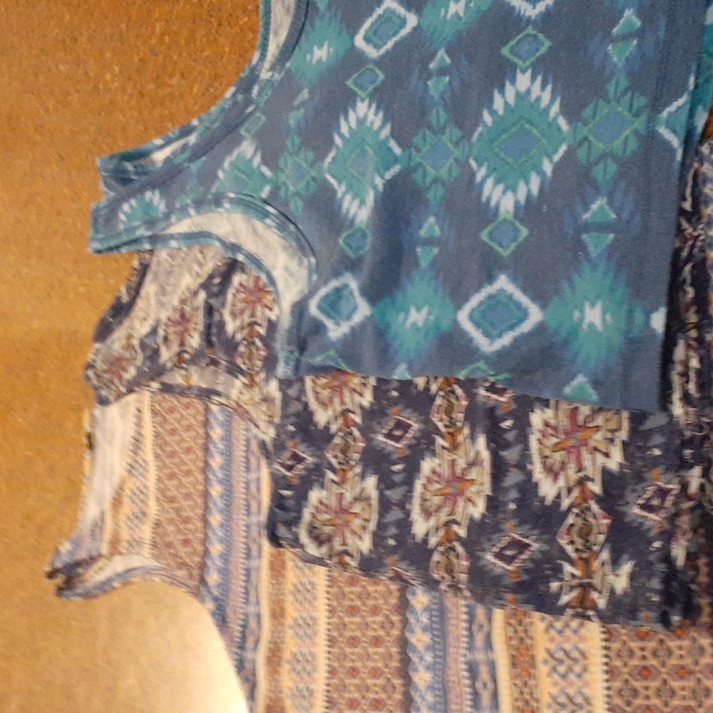 3 forever 21 short cotton trees, blues pinks and turqoise size medium